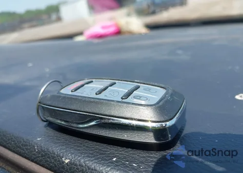 2017 Chrysler Pacifica Touring-L z USA, uszkodzony, nr VIN 2C4RC1BG1HR711870